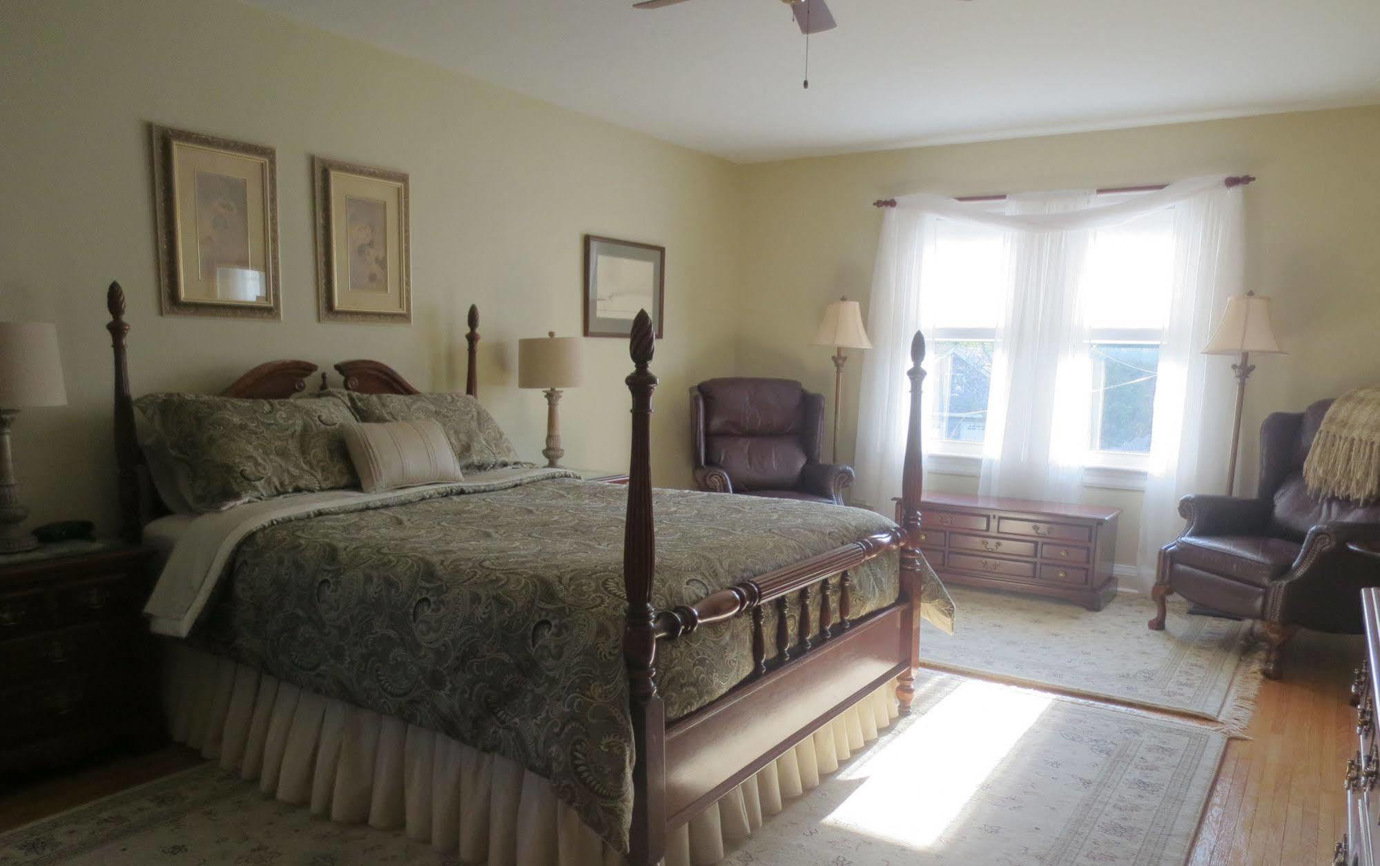 Robinsong Bed and Breakfast Thorold Exterior foto